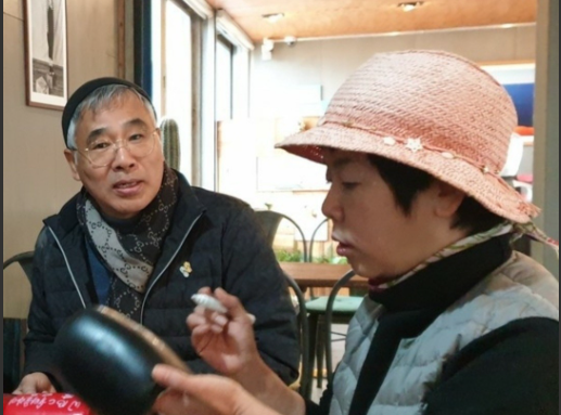 쓰러진 최요섭을 위해 수술비 900만원을 쾌척했던 김미화 씨(오른쪽)과 그의 남편 윤승호 교수.